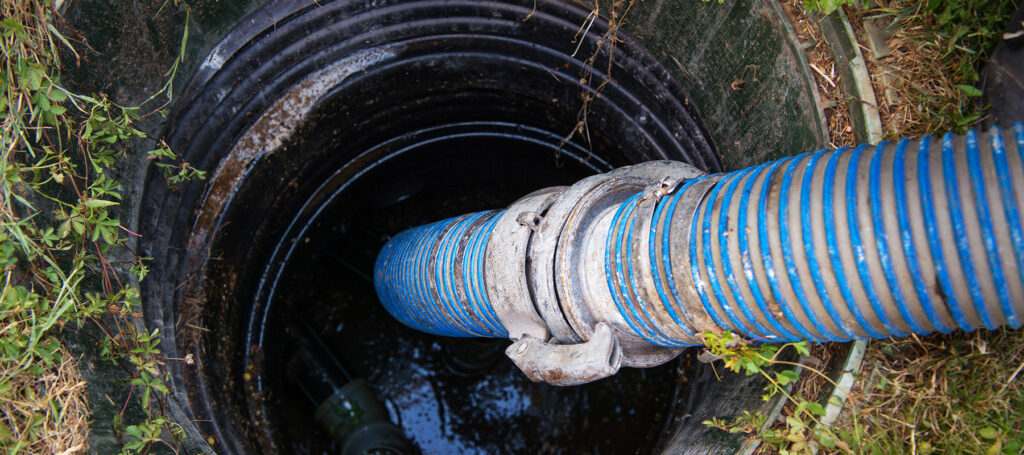 septic tank pumping services